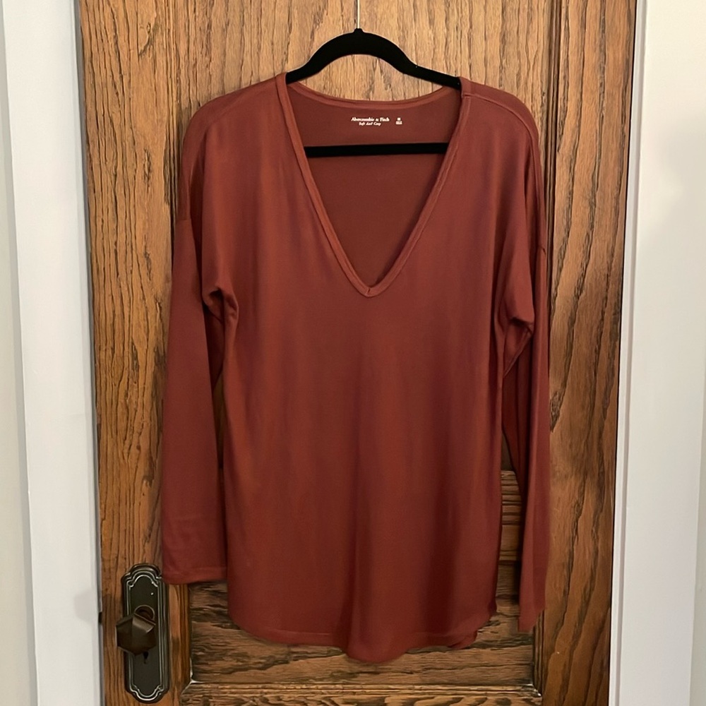 Abercrombie & Fitch Women’s Long Sleeve Top SZ M NWT